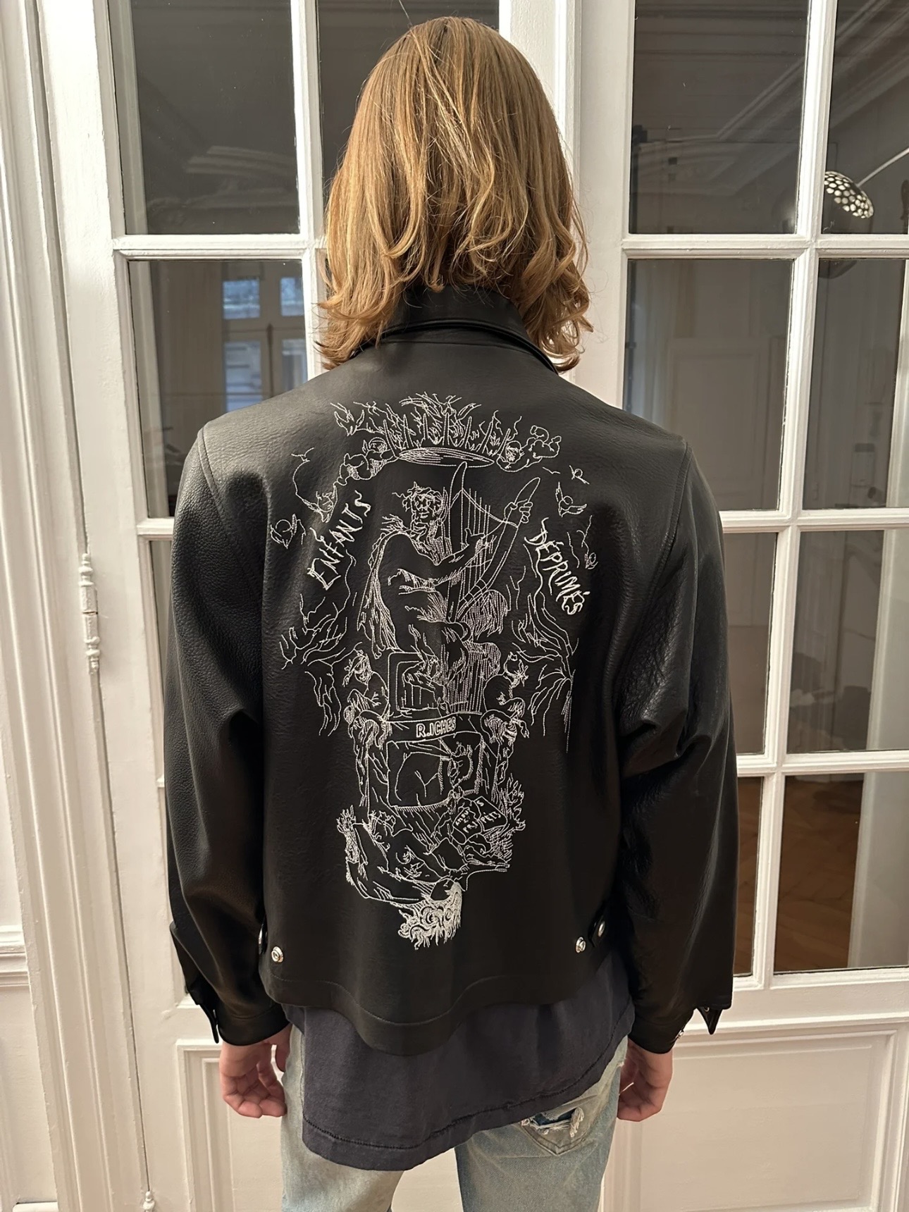 ERD GRJKD melancólico rico principio de amor de segunda generación teñido de piel de cordero bordado corto chaqueta de cuero abrigo