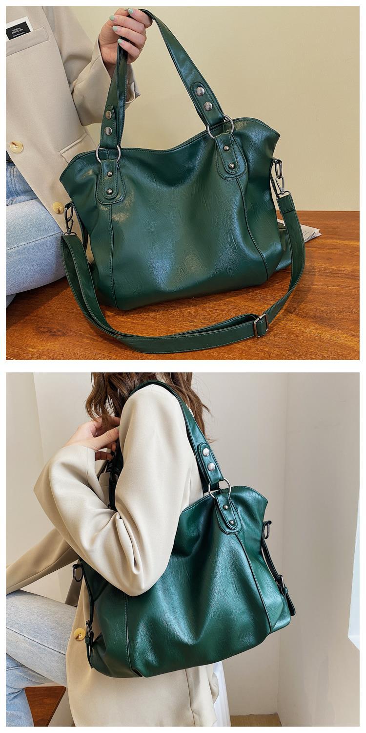 Femmes Moyen Faux Cuir Couleur Unie Style Classique Fermeture Éclair Sac À Main display picture 8