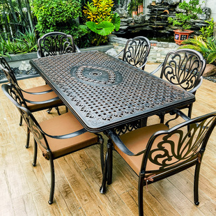 Casual Outdoor Open-Air Balcony Villa Courtyard Garden Outdoor Cast Aluminum Tables and Chairs Terrace Outdoor Tables and Chairs in the Yard