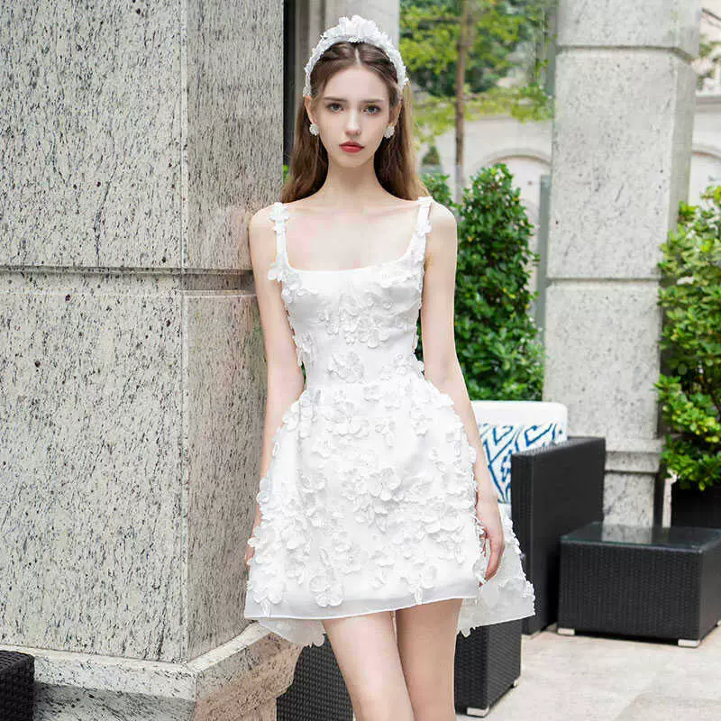 白色晚礼服2026春季新款宴会气质名媛生日吊带短款旅拍轻婚纱