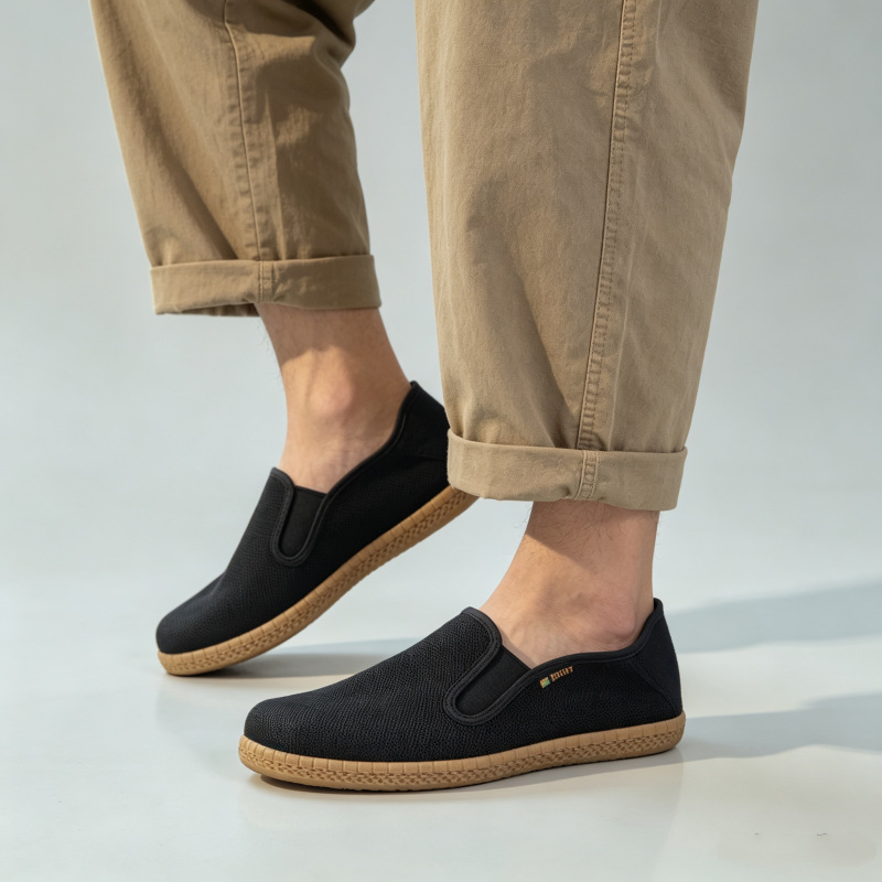 Old Beijing Cloth Shoes Men's Summer Moxa Non-slip Breathable Mesh Shoes Beef Tendon Soft Bottom Non-slip Step-on Black Cloth Shoes