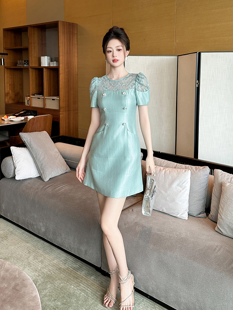 Đầm chữ A nữ thắt eo hai hàng khuy phong cách tea dress mùa hè 2026 — Xanh nước trong