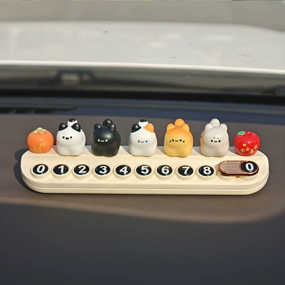 Cute and Adorable Cat Number Plate Nömrəli dayanma kartı - cute-persimmon-and-apple-cat-flat-style-can-hide-the-number-plate-ornaments