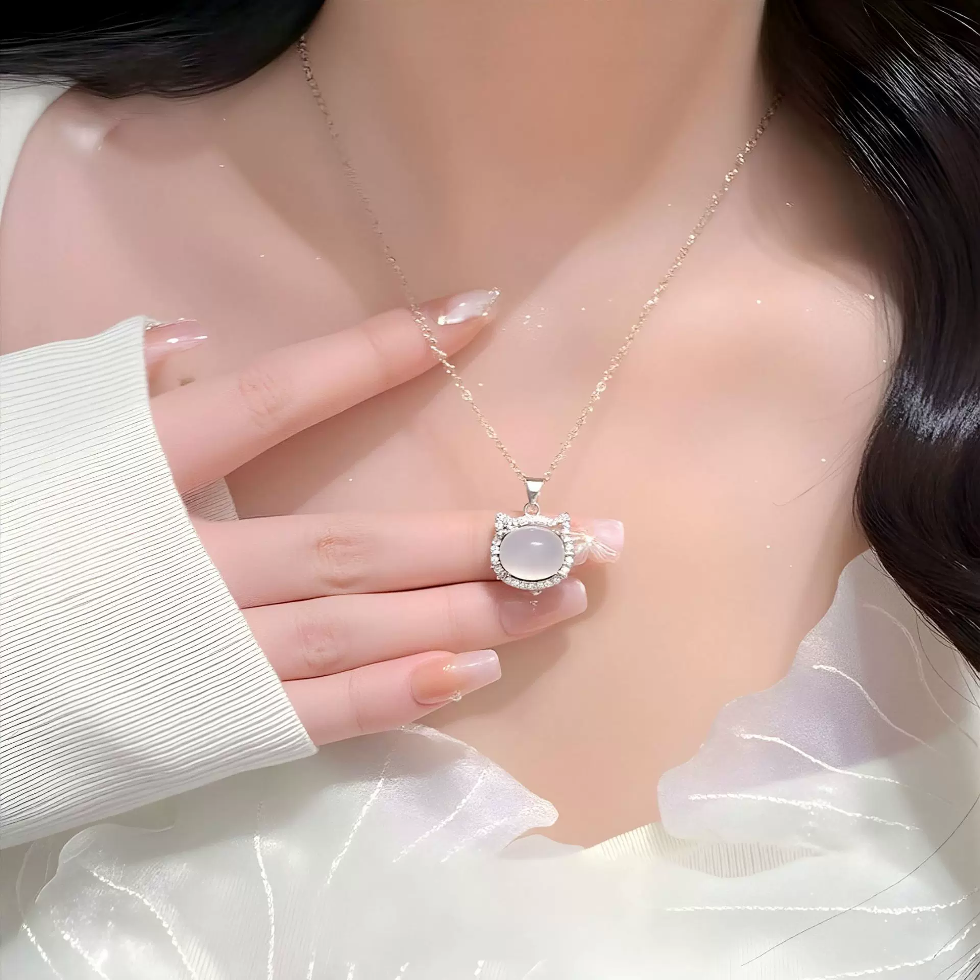 s925纯银猫咪白玉髓项链女小红书同款百搭锁骨链高级感吊坠送女友