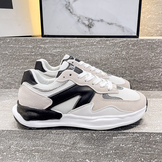 Low-top Sports Casual Shoes Women's 2023 New Women's Shoes Autumn Shoes ins Trendy All-match Lightweight Soft-soled Running Shoes