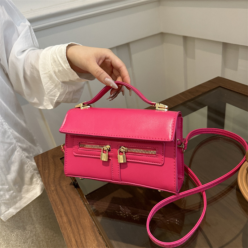 Novi ležerni, moderan dizajn s dvostrukim patentnim zatvaračem za 2024. godinu, personalizirani i jednostavni crossbody krojač s jednim ramenom,_voghion.com