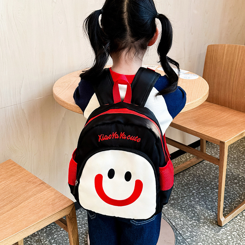 Smiling Cartoon Small Backpack 2024 New Fashion Influencer Dual Shoulder Bag Korean Version For Boys and Girls Canvas Lightweight School Bag