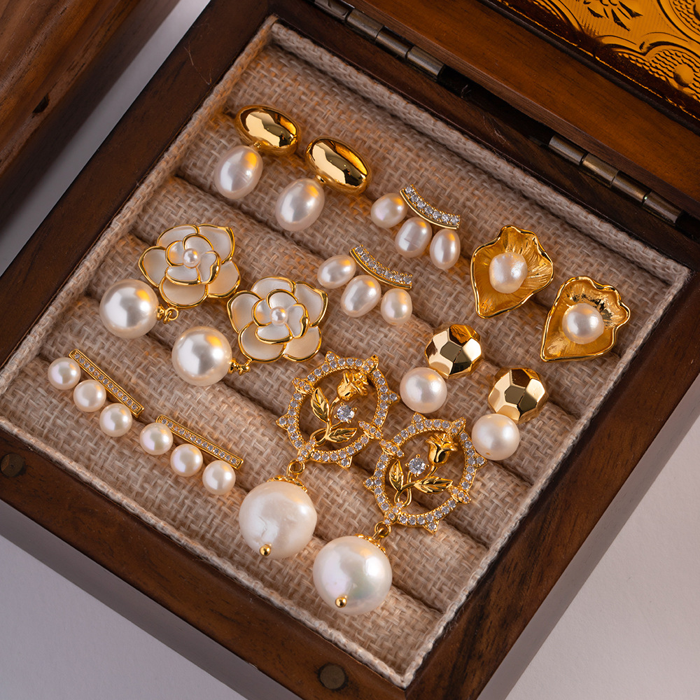 Retro Heart Shape Copper Inlay Artificial Pearls Drop Earrings 1 Pair