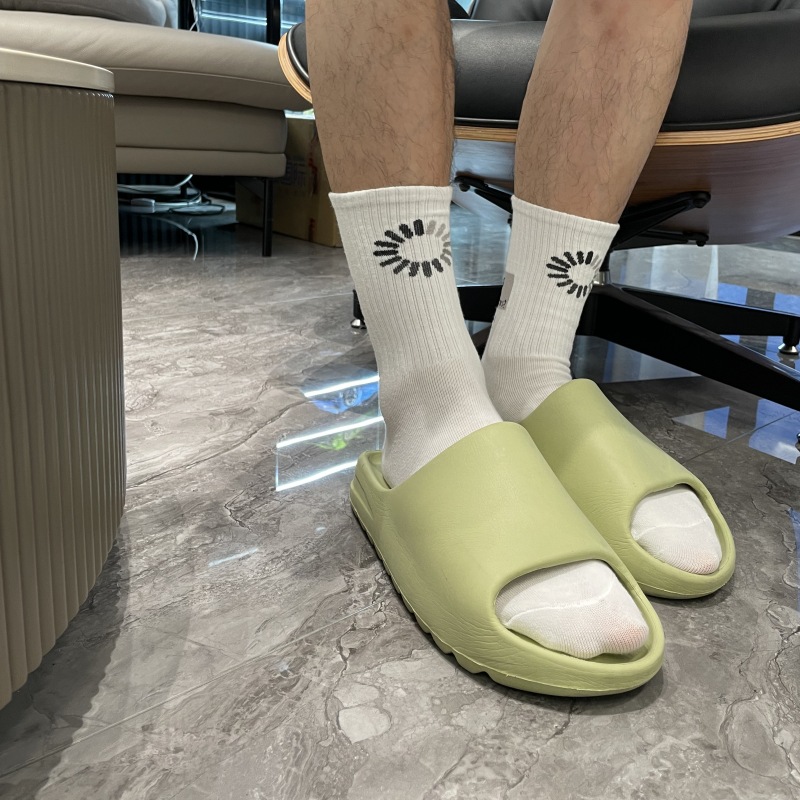 2025d For Men And Women Street Style Personality Ins Trend Letter Skateboard Sports Mid-Calf Versatile High-Waist White Socks_voghion.com