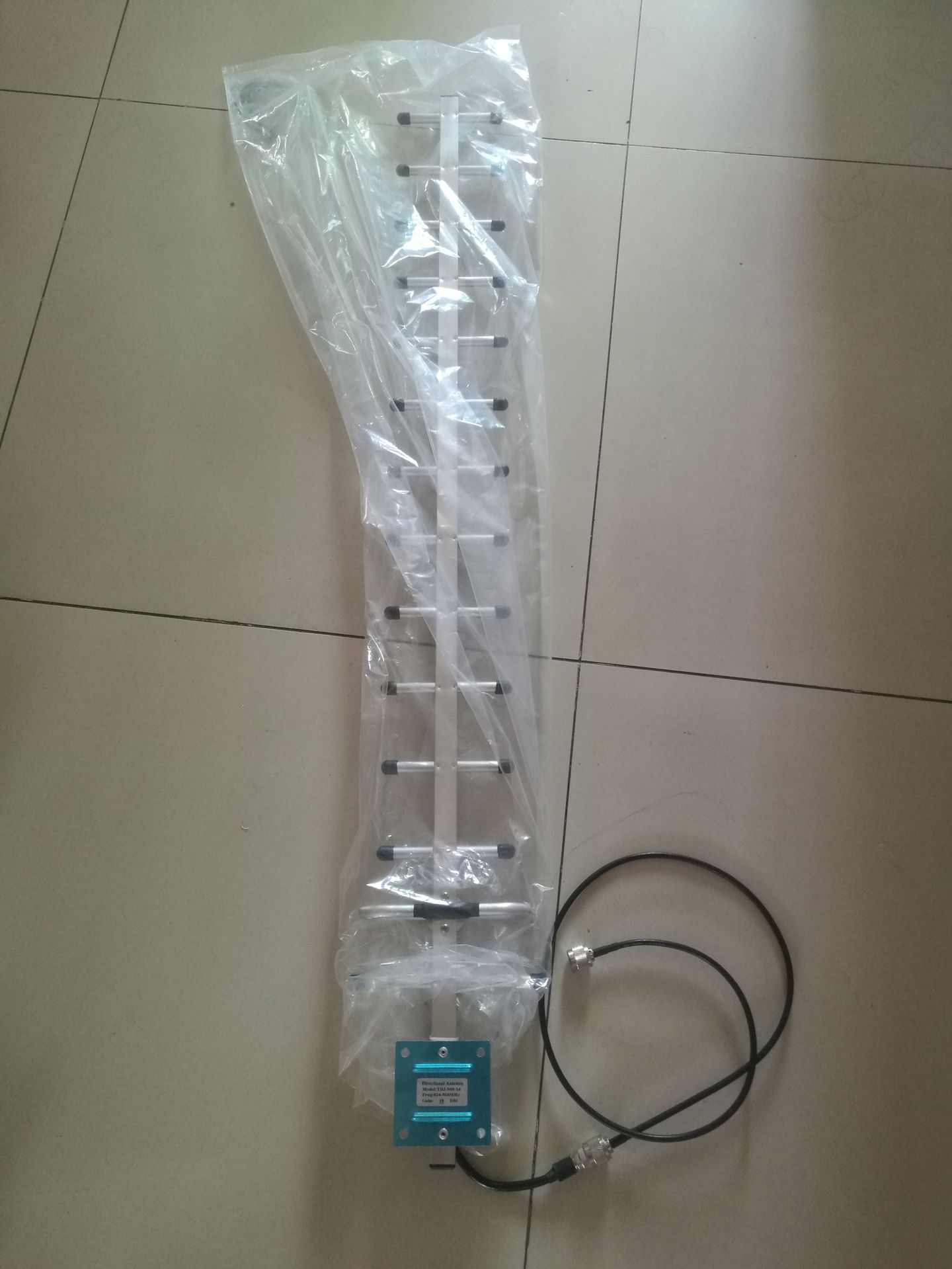 CDMA/GSM手机信号放大器14DB 14单元八木天线800-900室外超强接收