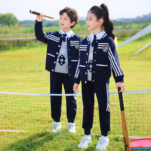 Ӣ���LС�W��У�������\���b�t����ɫ�������׃��@��һ�ϳ����ݷ�