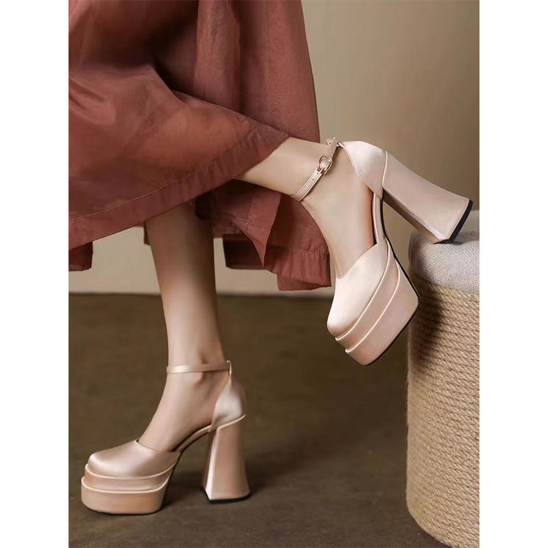Small Thick Heel Platform Bottom Waterproof Platform Mary Jane High Heels 2024 Autumn New 12cm Wedding Shoes Wedding Dress Artifact Small Thick Heel Platform Bottom Waterproof Platform Mary Jane High Heels 2024 Autumn New 12cm Wedding Shoes Wedding Dress Artifact