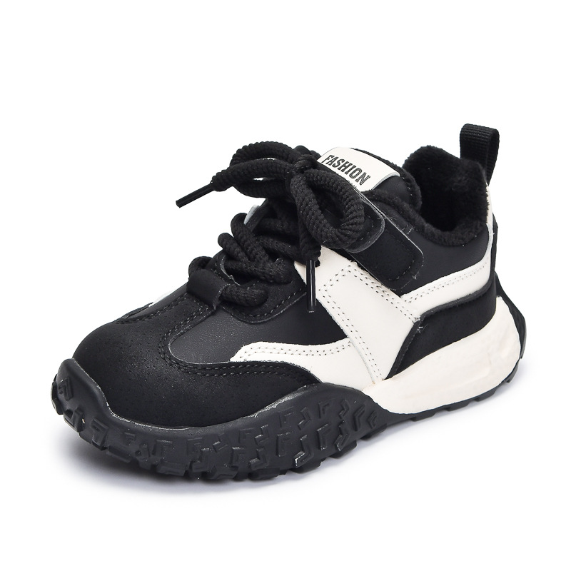 Hombres y mujeres zapatos para niños de mediano tamaño 2025, otoño y invierno, nuevos zapatos para niños con terciopelo cálido, casuales y deportivos ligeros para padres.