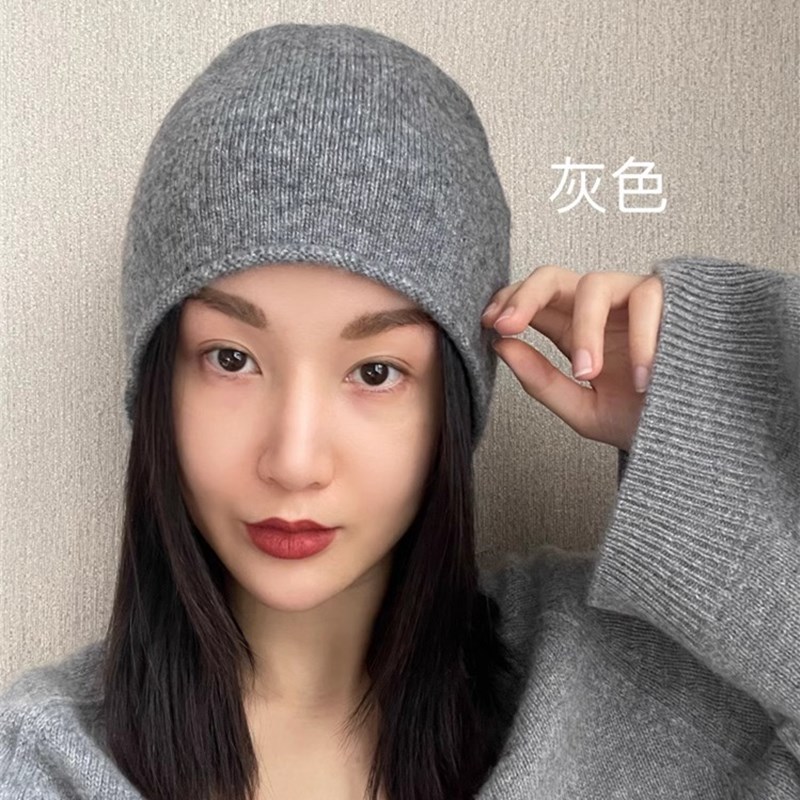 회색