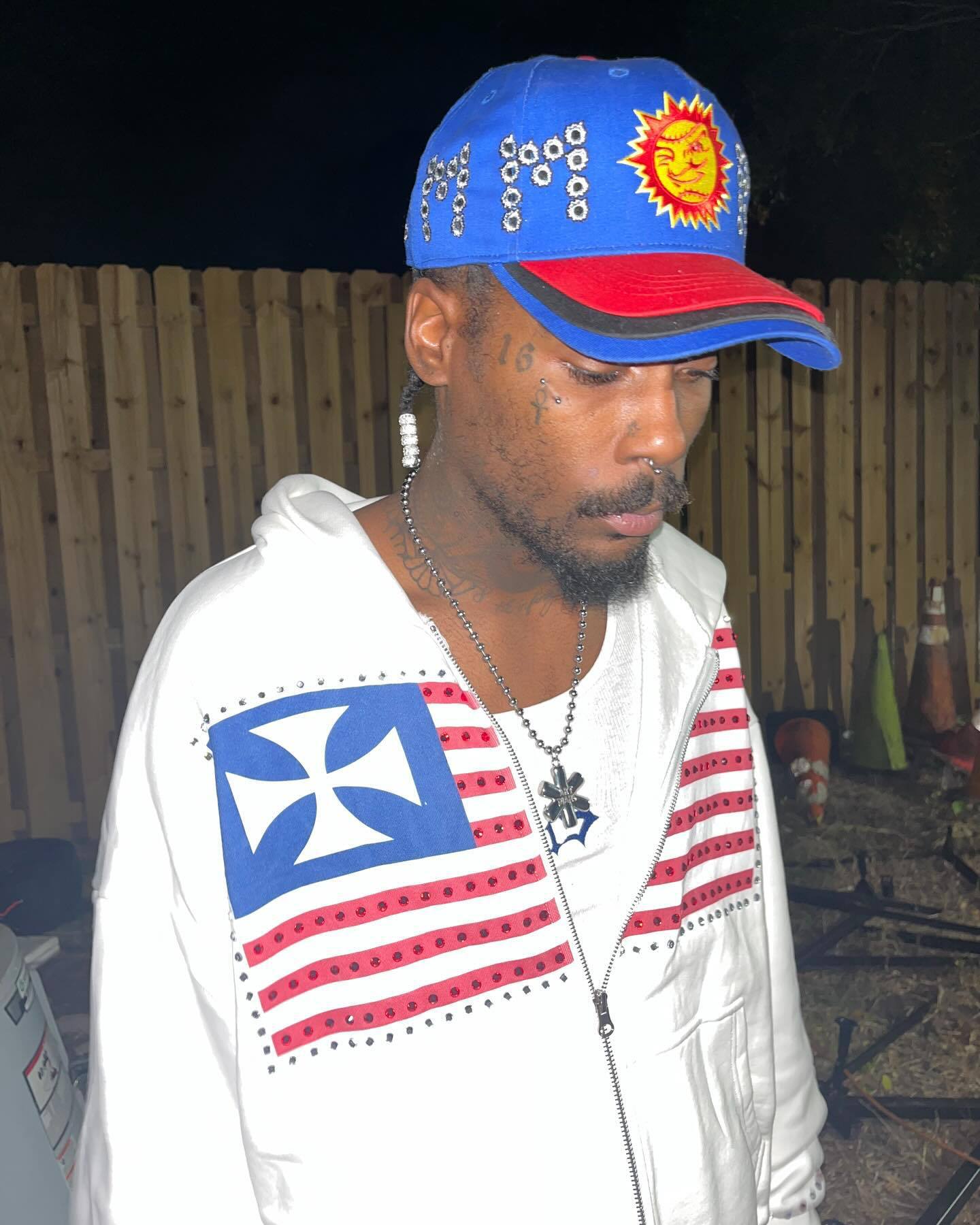 Herrenbekleidung, modisches Unisex-Kapuzensweatshirt mit 3D-Buchstabenprint – Streetwear-Mode für Damen und Herren (Weiß/Schwarz, S–4XL)_voghion.com