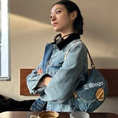 2025新型高級水洗いデニム餃子カバンの子豚カバンの脇下カバンのレトロなファッションシングル肩の斜め掛けのカバン