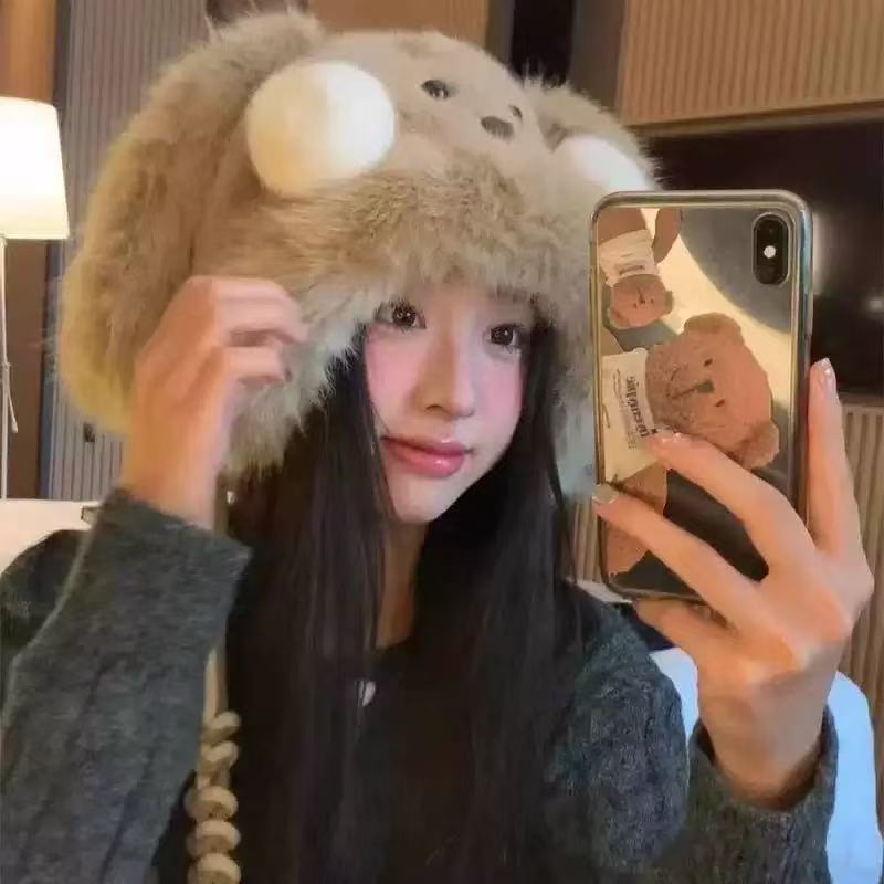 ぬいぐるみクマの帽子女性のための秋と冬 2025 新しいかわいい顔が見える小さな防風暖かい耳保護多用途プルオーバー帽子