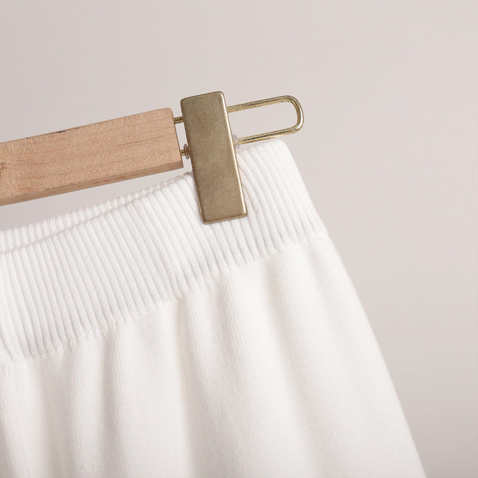 Bộ đôi áo len dệt kim cổ Polo tay dài và quần ống rộng — Màu kaki, Màu đen, Trắng be, Xanh lam Sương Khói chi tiết 20
