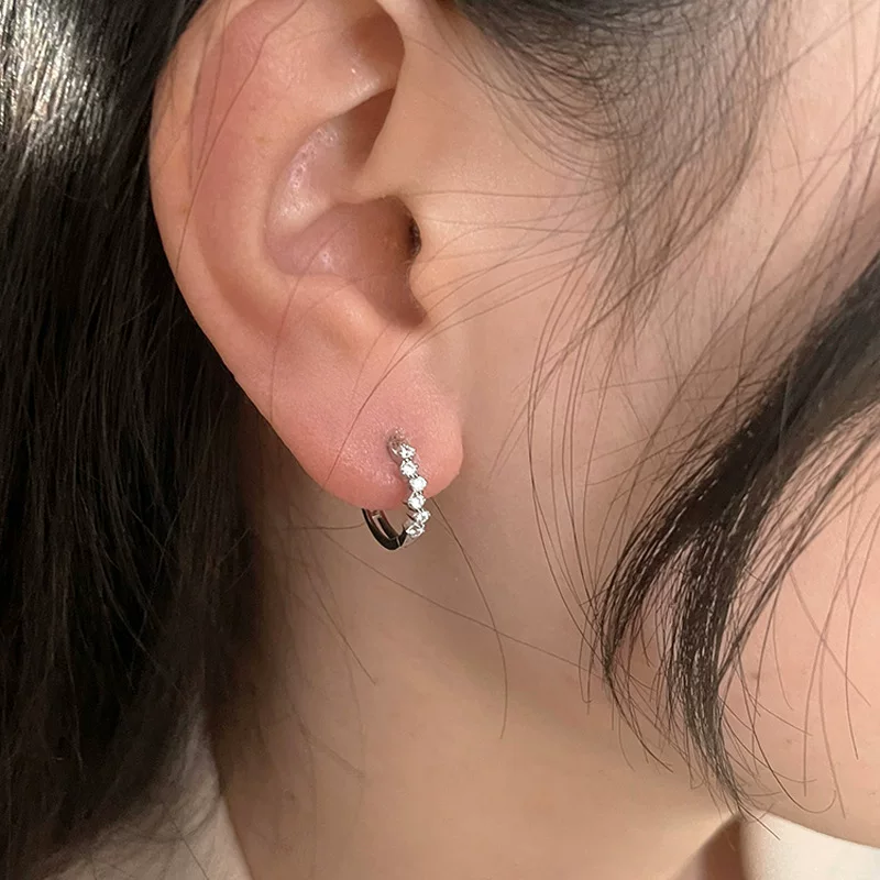 艺选 Geometric earrings with zircon, European style, does not fade, simple and elegant design, internet celebrity, light luxury style