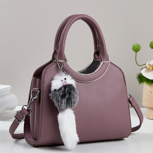 bags����r�������2025�¿��ļ��ٴ�μ���n��ˮͰ��б���Ů��
