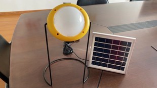 The factory produces a large number of solar led reading lights USB portable solar lights
