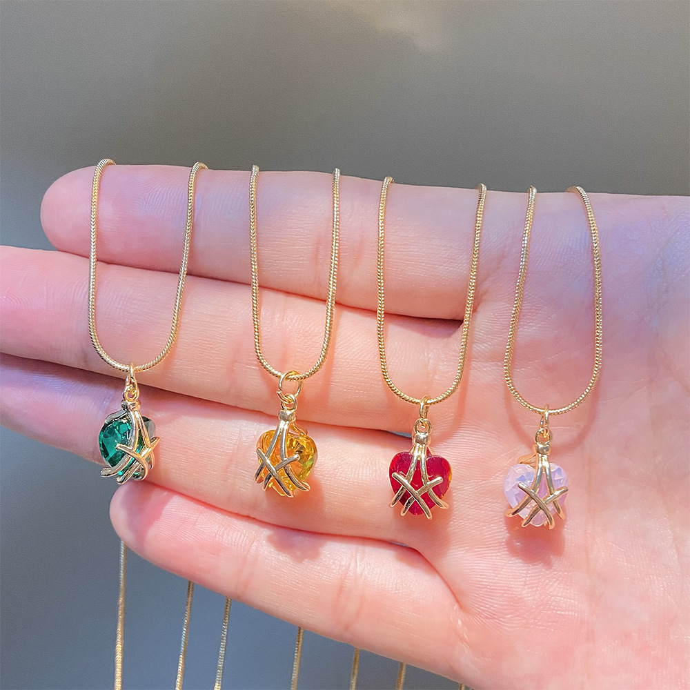 8g Weight Artificial Diamond Inlay Material Necklace Classification Fashion Heart Shape Copper Necklace Inlay Artificial Diamond Copper Necklaces