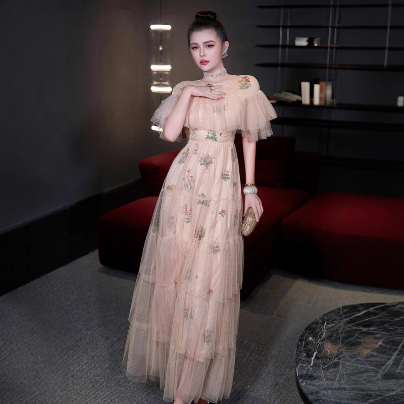 26 New French Heavy Embroidered Cake Skirt Mesh Puff Sleeves Multi-Layer Cake Date Dinner Fairy Dress