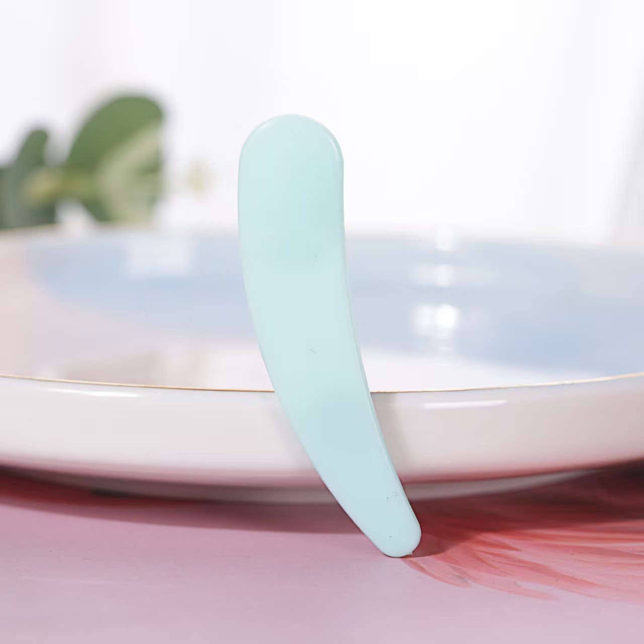 Embalaje cosmético herramienta de embalaje pasta crema cuchara recoger palo Crescent pala crema cuchara pequeña máscara palo cuchara