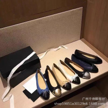 �߰汾С���L���|������ƽ����Ƥ��ЬŮƴɫ�����Y�A�^��Ƥ��Ь