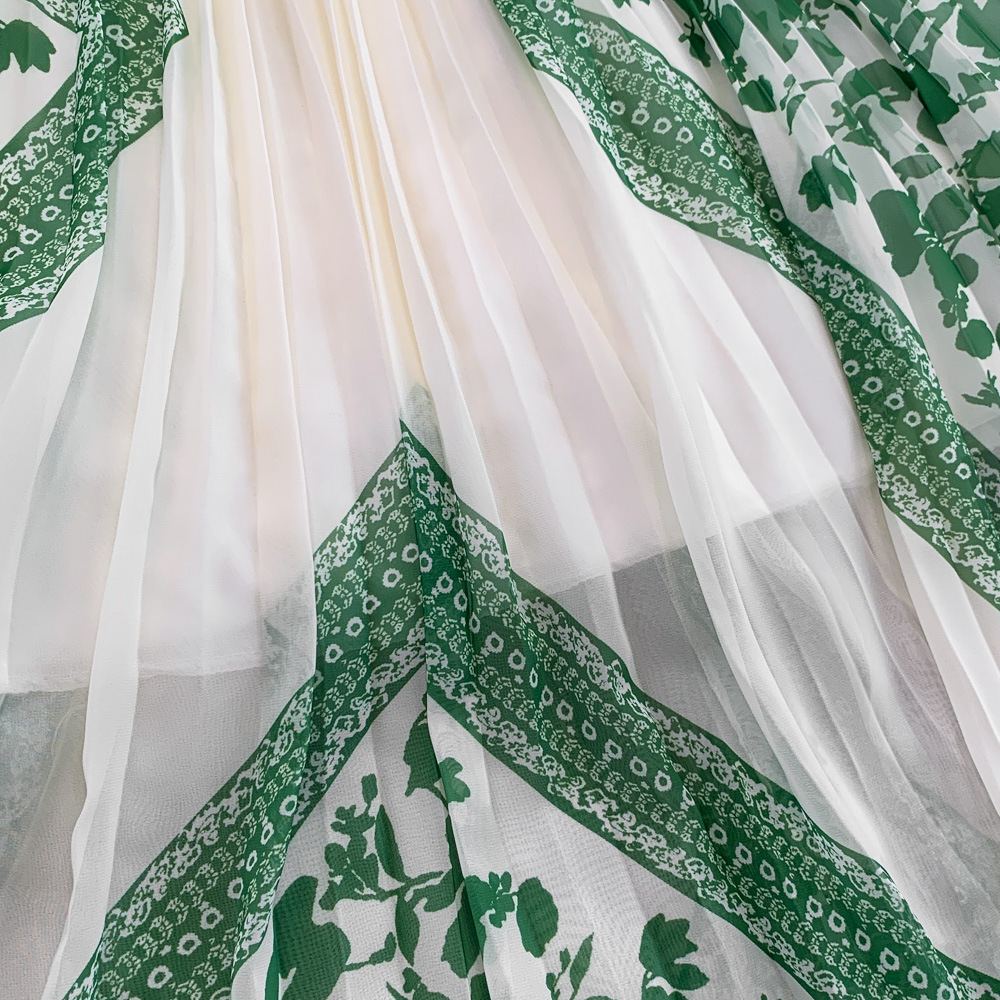 Retro Printed Dress With Stand Collar And Lantern Sleeves_voghion.com