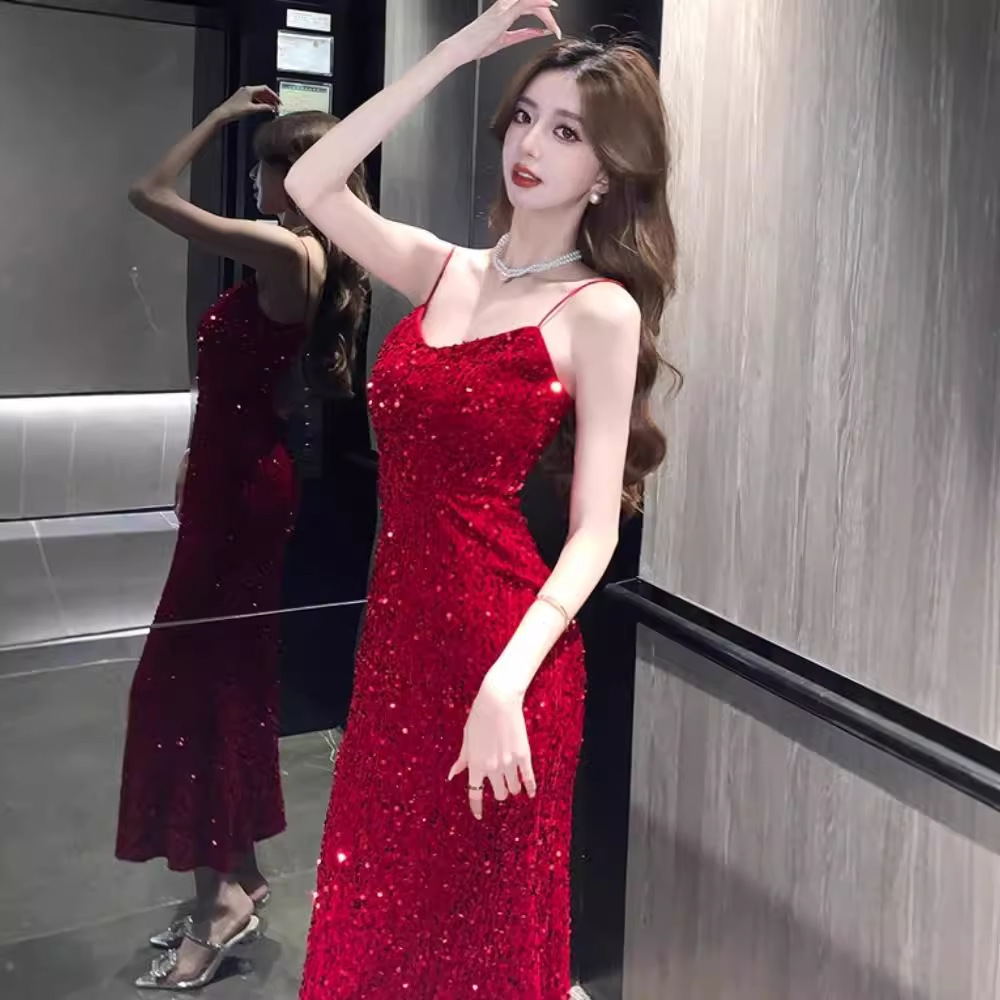 2025 Summer Red Sequin Spaghetti Strap Dress Women's Summer Dress High-End Slim Fit Bodycon Fishtail Evening Gown Long Dress