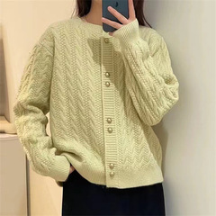レトロな麻花のセーターの女性の丸首の長袖のコートのデザイン感が多いです。