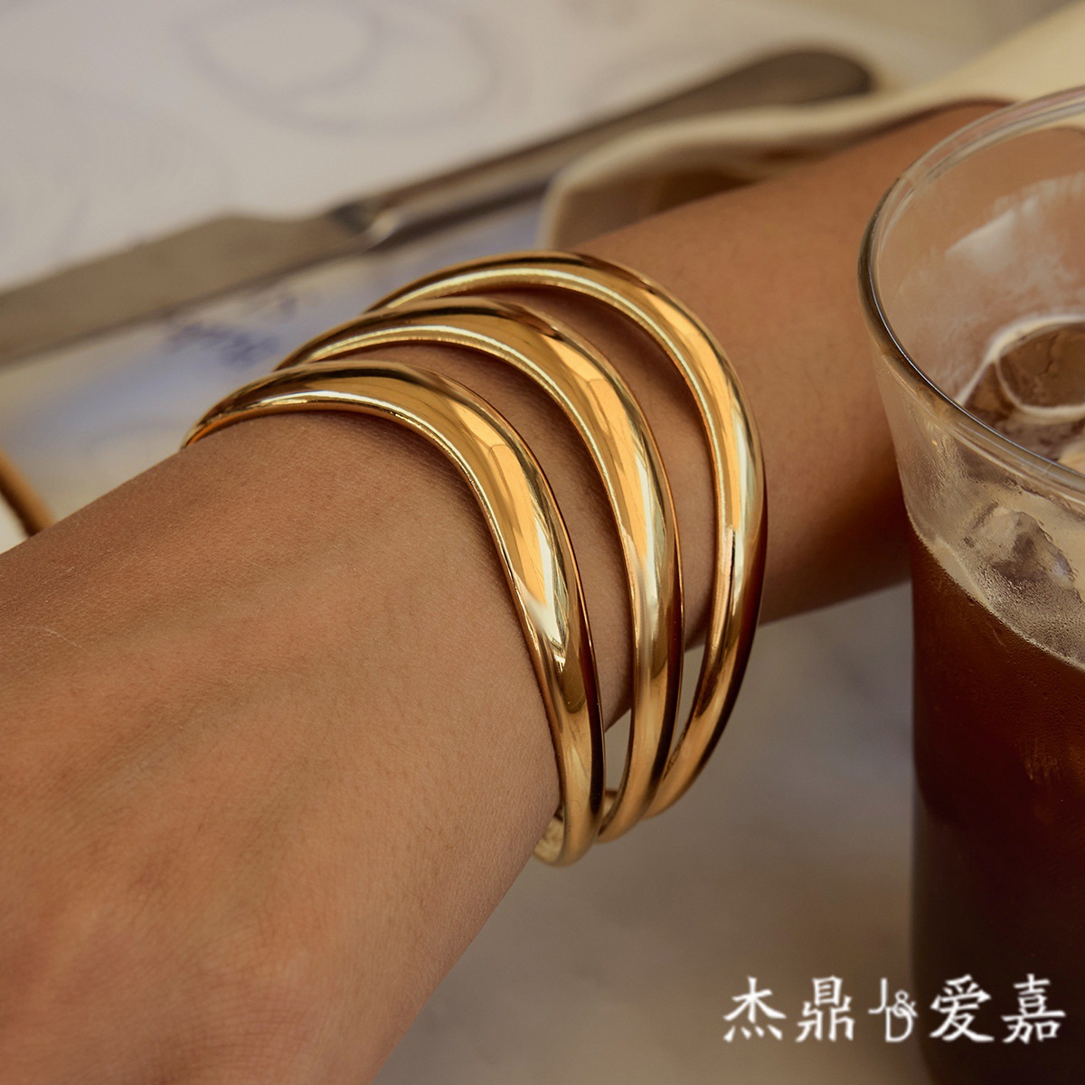 Jieding europeo y americano de acero inoxidable hueco de múltiples capas abierto pulsera de anillo simple joyería femenina de alta calidad joyería de mano de acero de titanio transfronterizo image 1