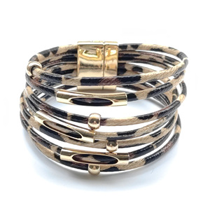 Cross-border best selling leopard print bracelets in Europe and the United States best selling bracelets in leather multi-layer wristbands bracelets fashionable personalized bracelet magnetic buckle