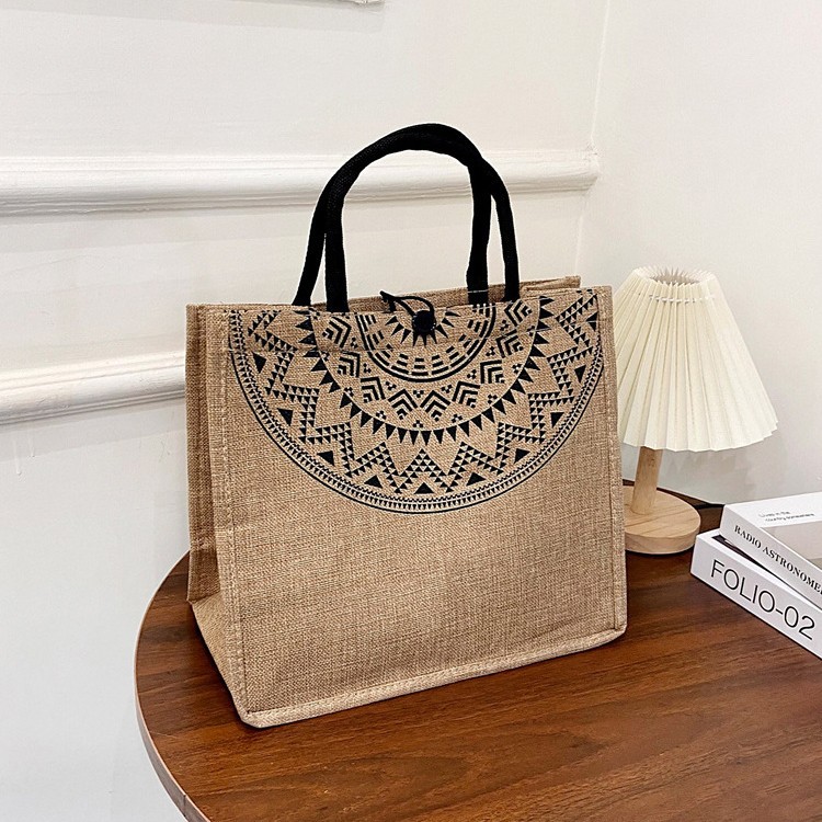capacious shoulder bag