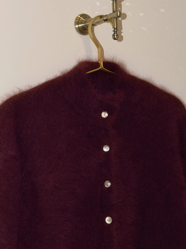 Áo khoác cardigan len nữ dáng ôm cổ tròn tay dài một hàng cúc chất liệu lông mềm mại — Màu hồng, Màu trắng, Màu xám nhạt, Xanh đậm chi tiết 22