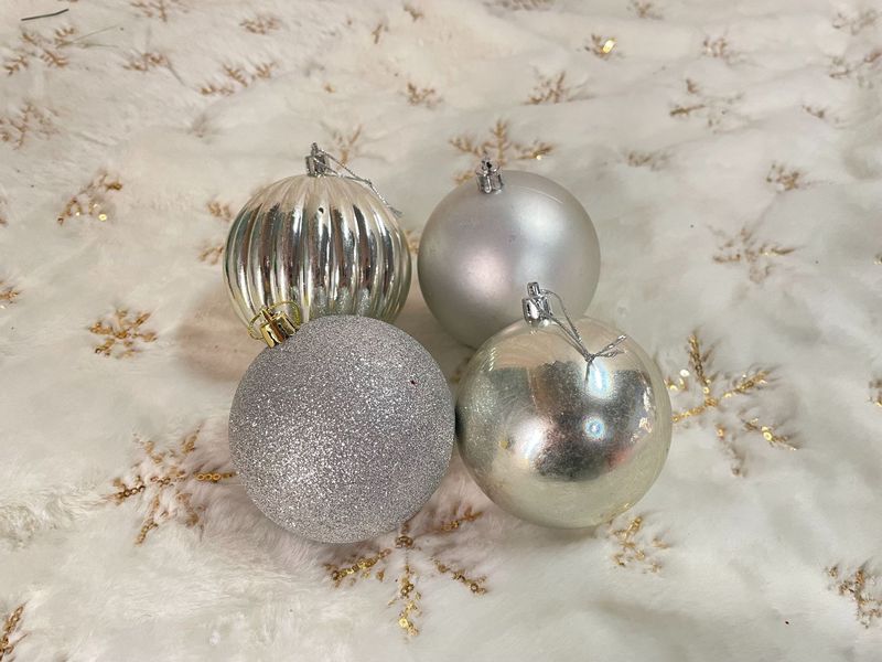 スポット卸売りクリスマスツリー部品クリスマスカラーボール装飾クリスマスツリー装飾ボール組み合わせ赤いクリスマスボール|undefined