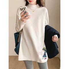 半高襟徳絨毛の底のシャツの女性の中で2025秋冬の洋風の長袖の白い毛のtシャツを掛けて上着を厚くします。