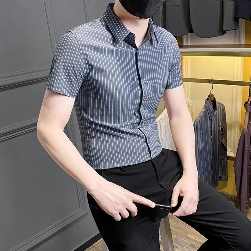 Summer striped short-sleeve shirt for men, business casual half-sleeve shirt, youthful and trendy 2026, stylish slim-fit shirt wholesale