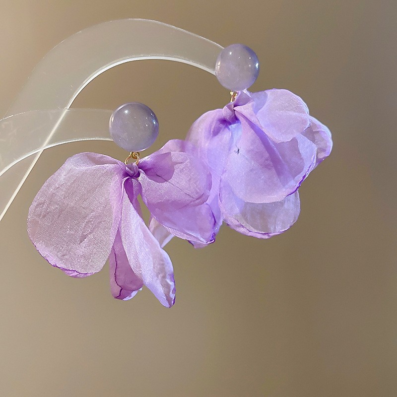 Pendientes de borla de flores de tela de aguja de plata Pendientes de estilo de vacaciones junto al mar