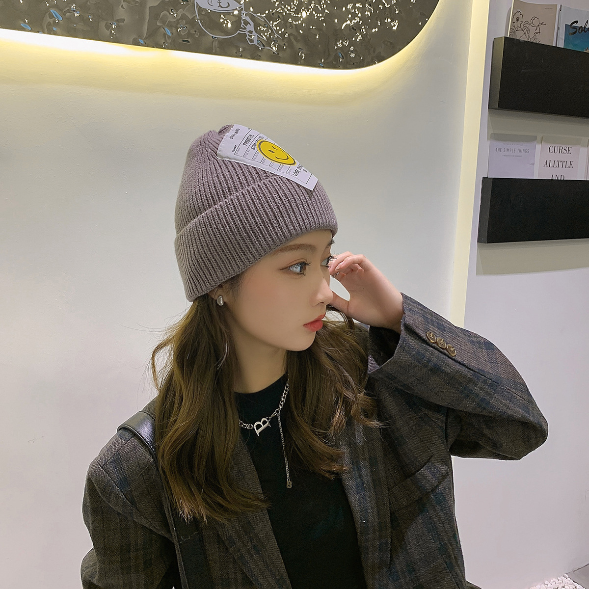 Korean Style Smiley Face Cloth Label Warm Knitted Hat Wholesale Nihaojewelry display picture 29