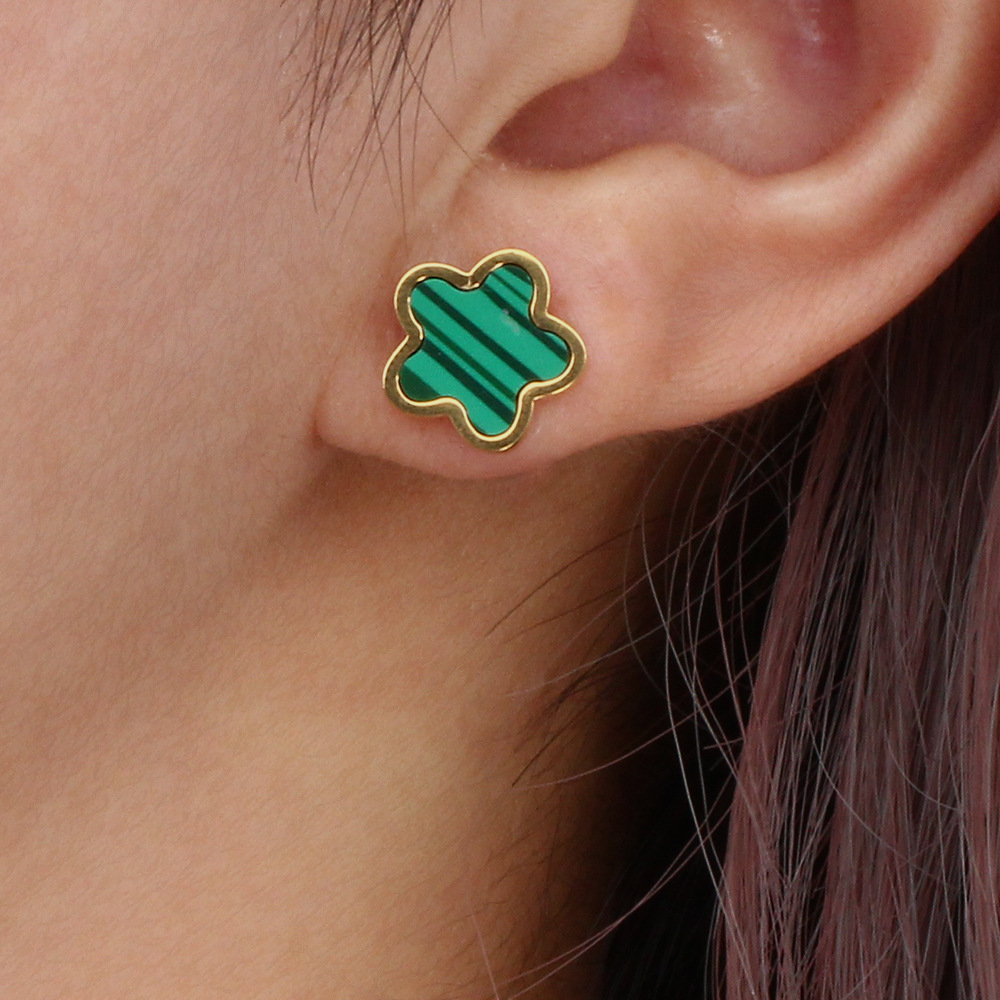 Retro Geometric Flower Stainless Steel Pendant Necklace Plating Stainless Steel Necklaces