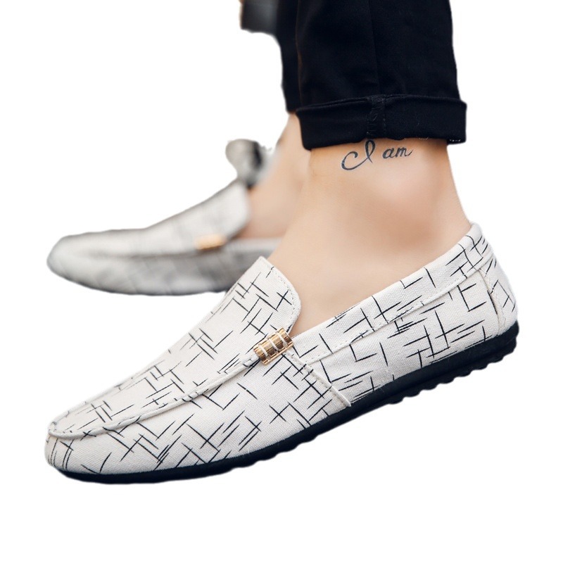 Spring and Summer Men's Shoes Men's Casual Shoes Trendy Shoes Men's Doug Shoes Men's Lazy Shoes Breathable Slip-on Foreign Trade Large Size 46