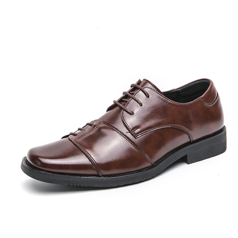 Nuevo estilo coreano de estilo británico de tres juntas zapatos de cuero para hombres, ropa formal de negocios, altura aguda, zapatos casuales de cuero marrón de tamaño grande