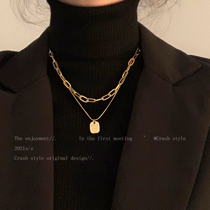 더블 레이어 중공 사각형 스웨터 체인