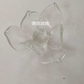 玻璃花    玻璃烛台    高硼硅玻璃    工艺玻璃    艺术玻璃