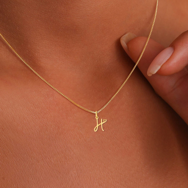 Cross-Border Fashion Jewelry in Ins Style, 26-Letter Heart Necklace, Unique Design Titanium Steel Necklace for Women, Non-Fading