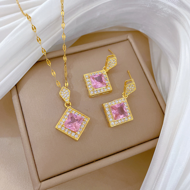 【钛钢】微镶项链耳环套装轻奢菱形吊坠个性气质宴会耳饰项饰组合详情5