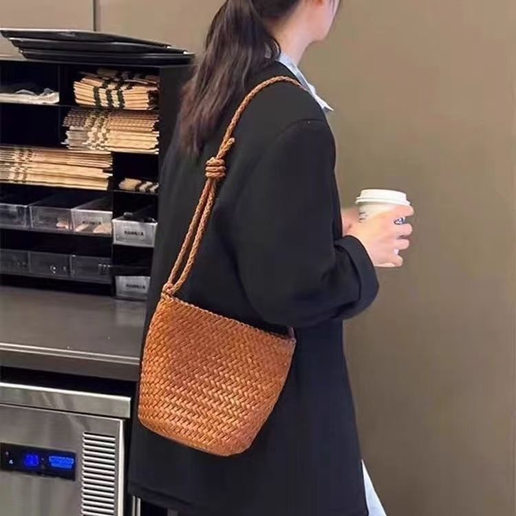 编织休闲法式包包2025新款大容量潮流单肩小众质感水桶发完女包包|undefined