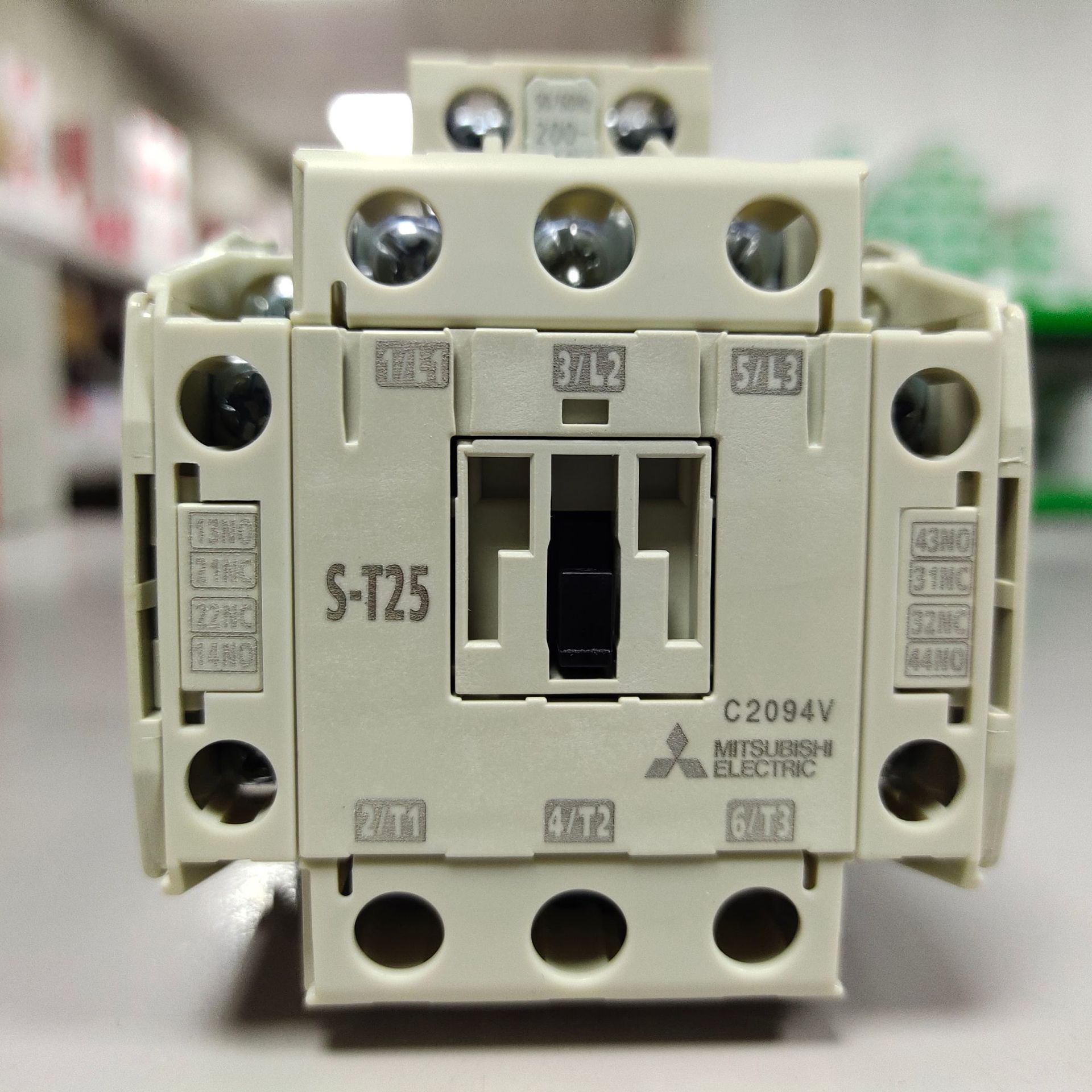 原装三菱接触器S-T25 AC100V AC110V 2A2B C【东莞仓】